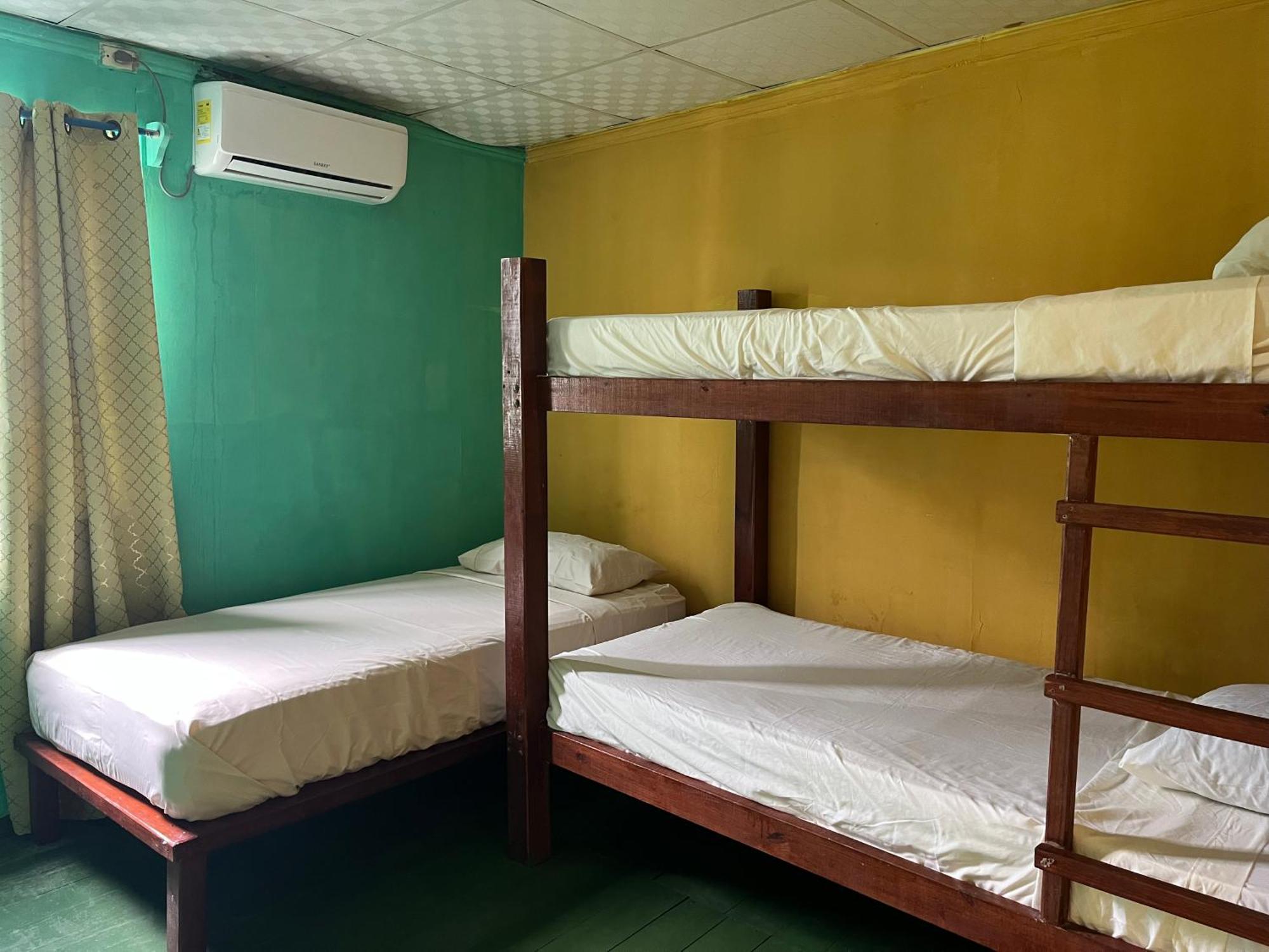 Hostal Cay Bastimentos Eksteriør billede