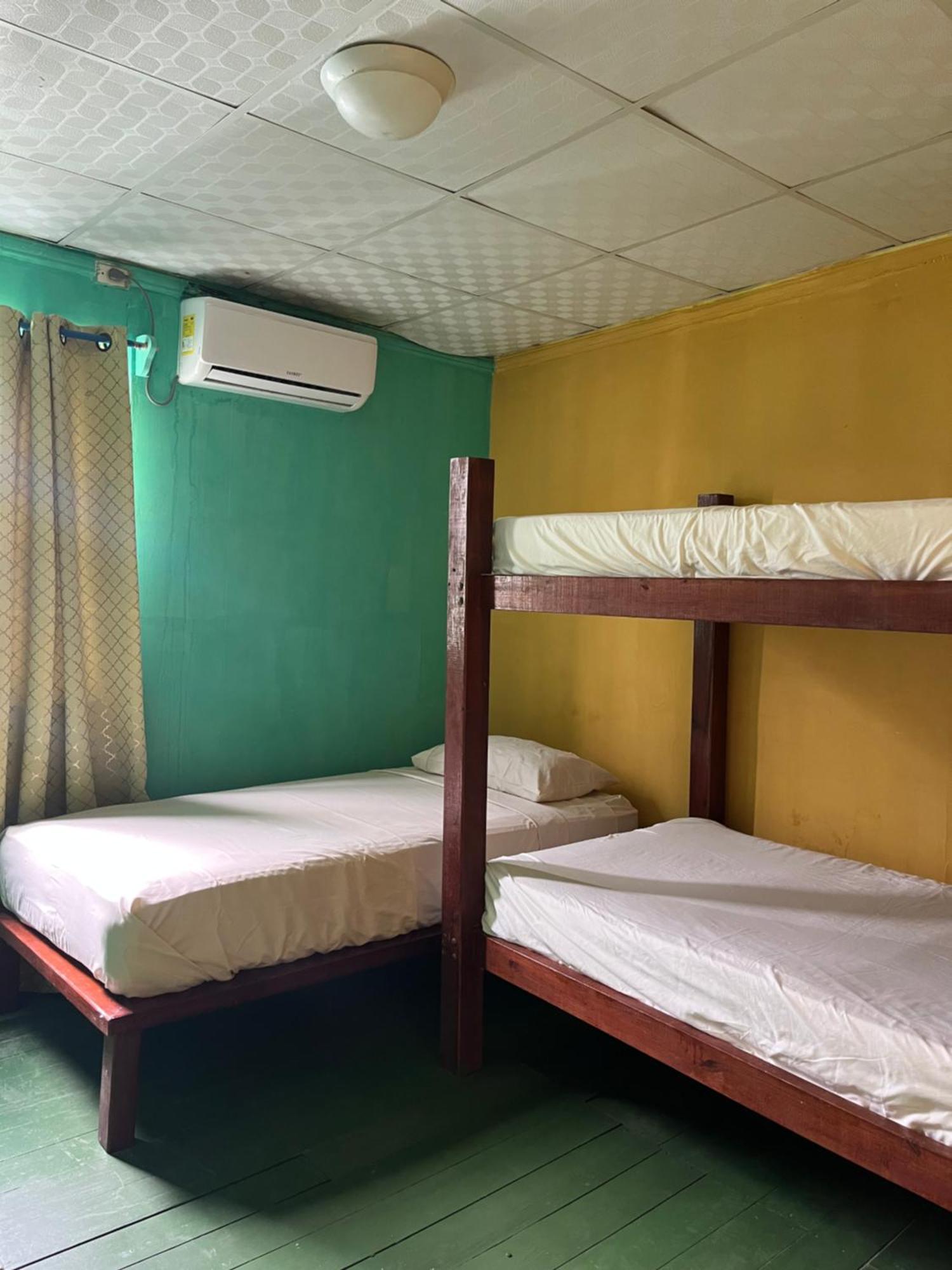 Hostal Cay Bastimentos Eksteriør billede