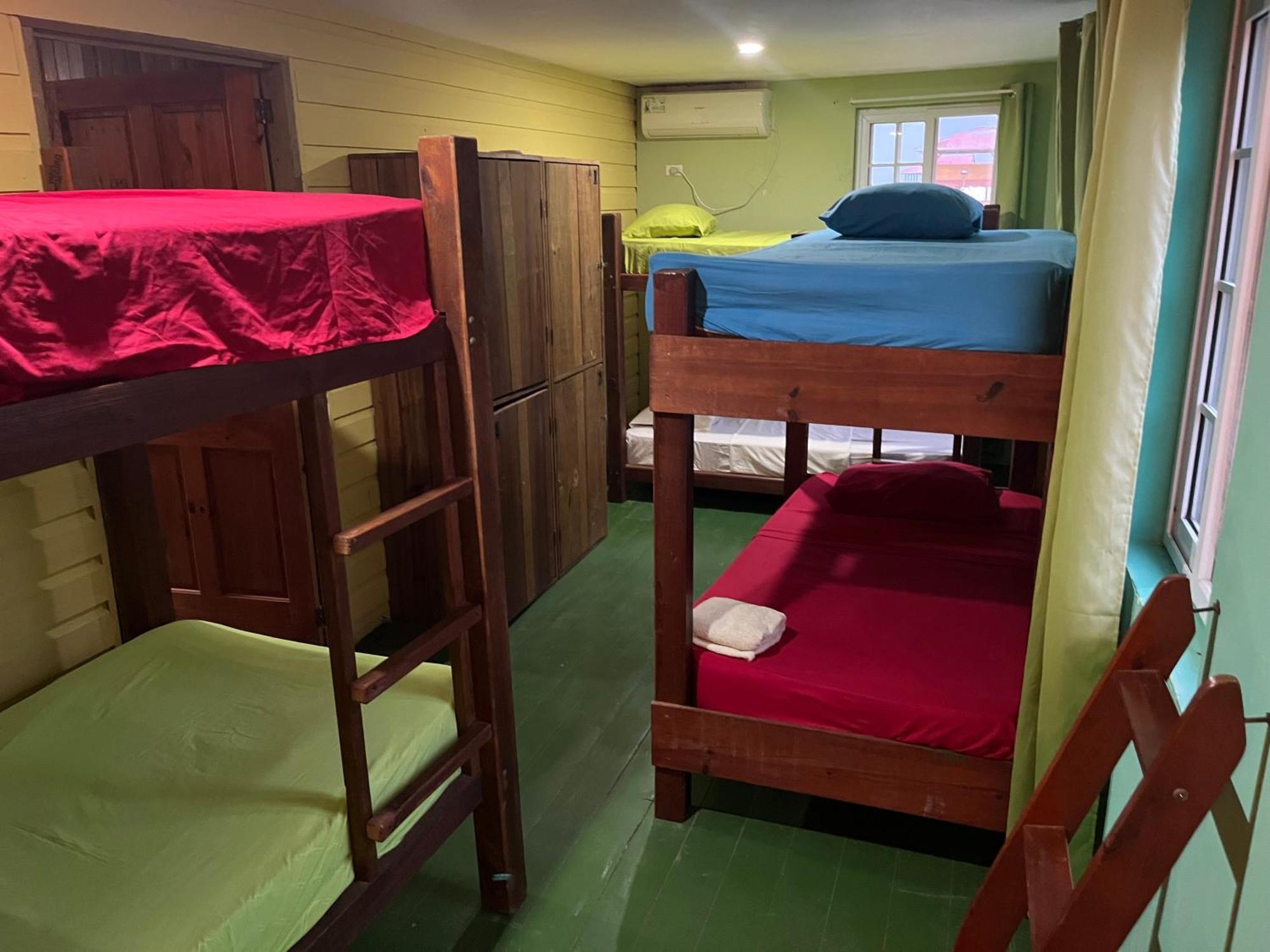 Hostal Cay Bastimentos Eksteriør billede