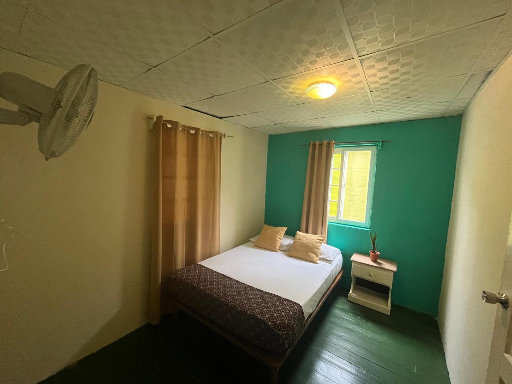 Hostal Cay Bastimentos Eksteriør billede